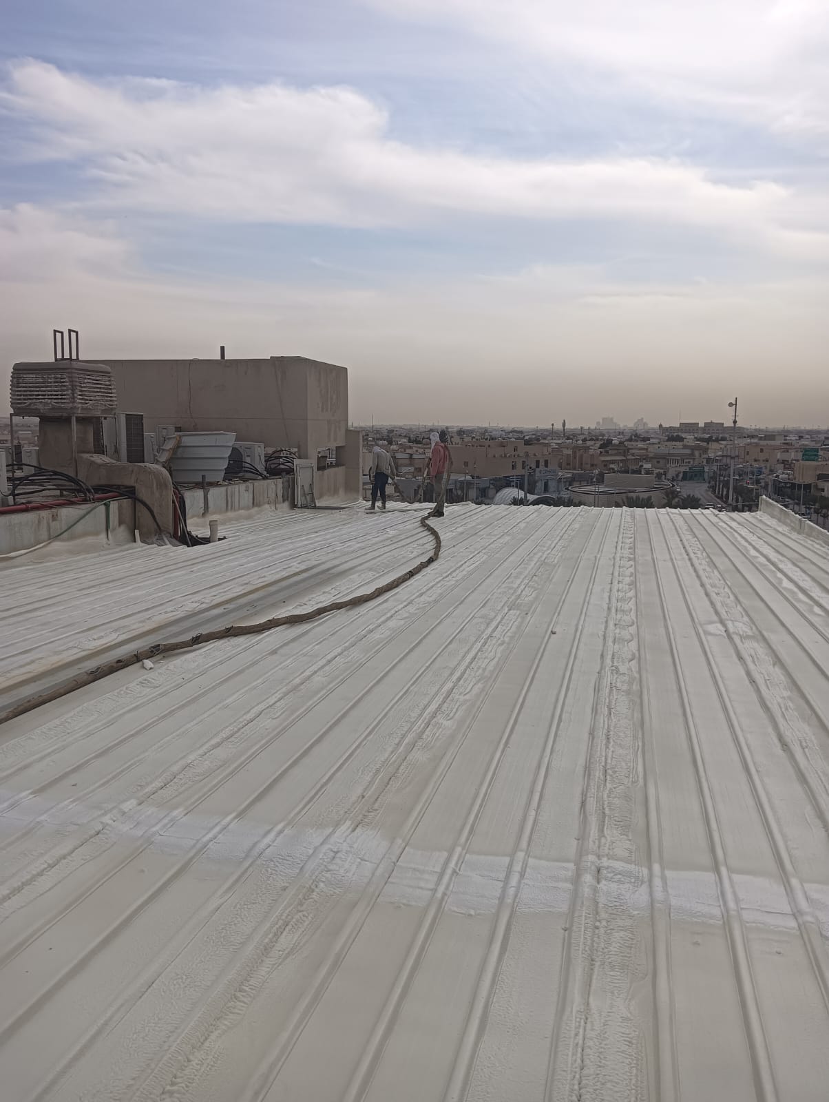 عزل خزانات المياه